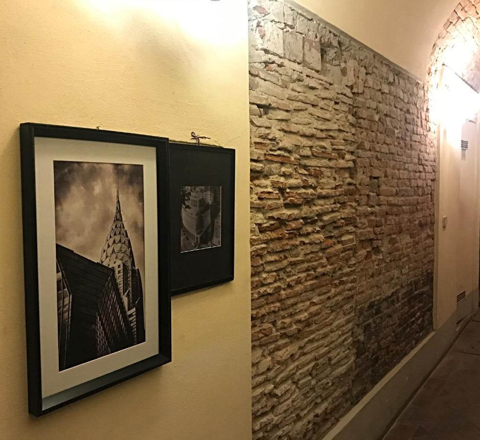 Апартаменти Hostly - Garden House Near The Tower - Historical House With Private Garden Піза Екстер'єр фото